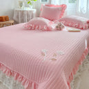 GobekUsa Handmade Lace Flowers Quilted Bedspread Coverlet Queen Double Mattress Cover