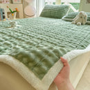 GobekUsa Cozy Faux Rabbit Fur Quilted Mattress: Super Soft Warm Tatami Mat for Home