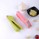 GobekUsa Garlic Rammers: Manual Zinc-Alloy Press for Multifunctional Cuisine - Peel, Press, & Squeeze