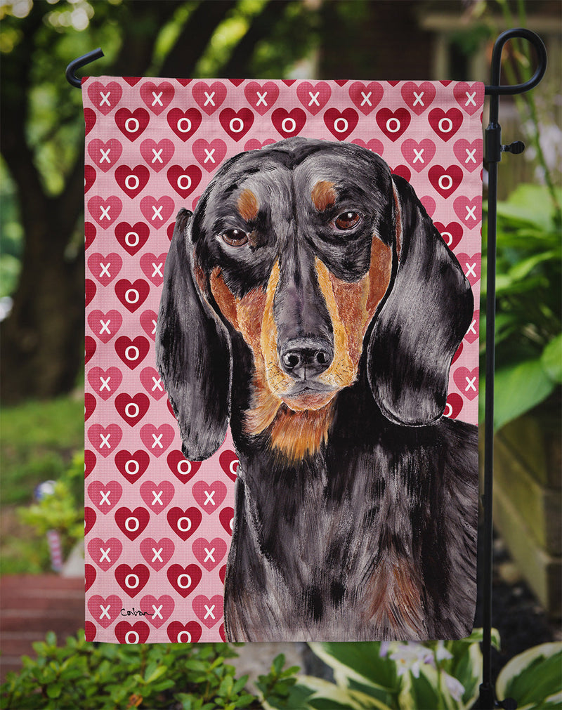 Dachshund Black Tan Hearts Love Valentine's Day Garden Flag – Decorative Outdoor Yard Flag
