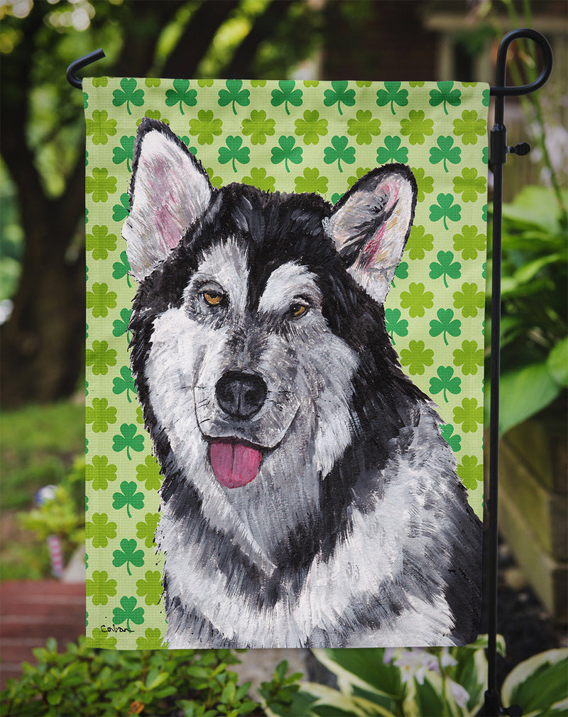 Alaskan Malamute St. Patrick's Day Shamrock Flag Garden Size SC9493GF