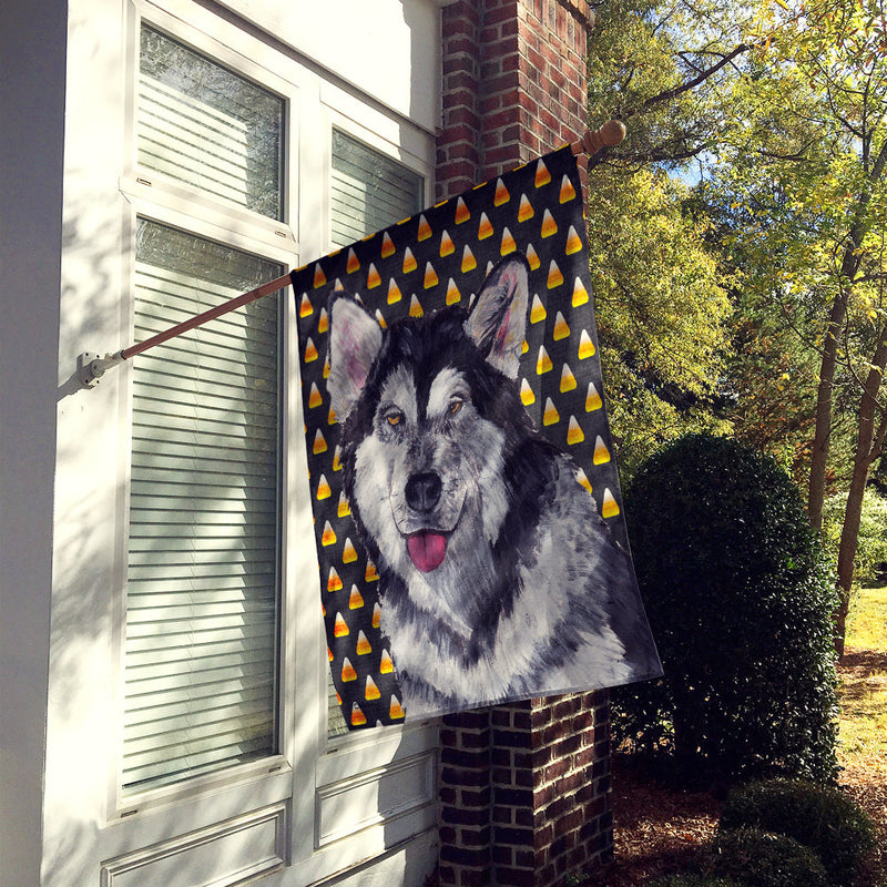 Alaskan Malamute Candy Corn Halloween Flag Canvas House Size SC9496CHF