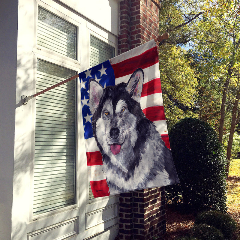 Alaskan Malamute USA Patriotic American Flag Flag Canvas House Size SC9497CHF