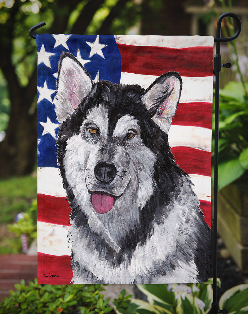 Alaskan Malamute USA Patriotic American Flag Garden Flag – Decorative Outdoor Yard Flag SC9497GF
