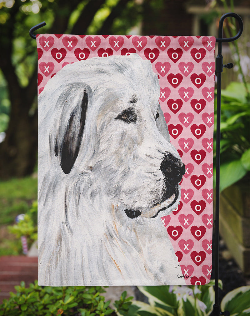 Great Pyrenees Hearts and Love Garden Flag – Decorative Outdoor Yard Flag SC9714GF