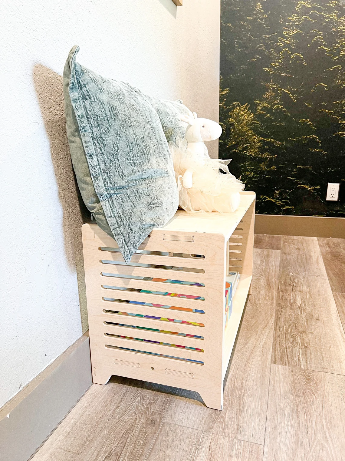 SPARROW- Small Toy Shelf, photo 2 of 6
