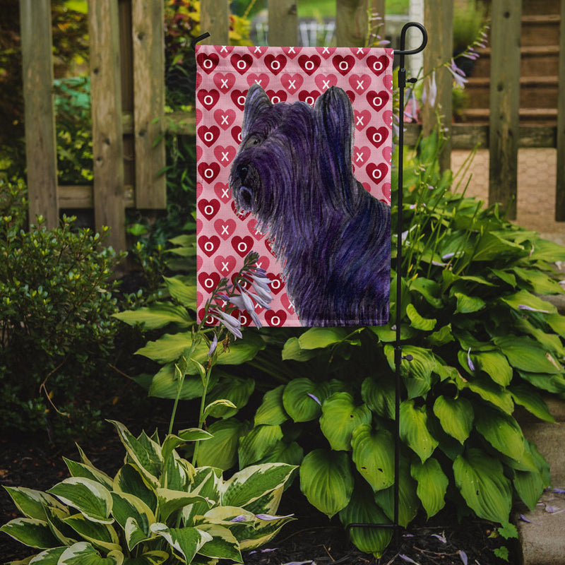 Skye Terrier Hearts Love and Valentine's Day Portrait Garden Flag – Decorative Outdoor Yard Flag