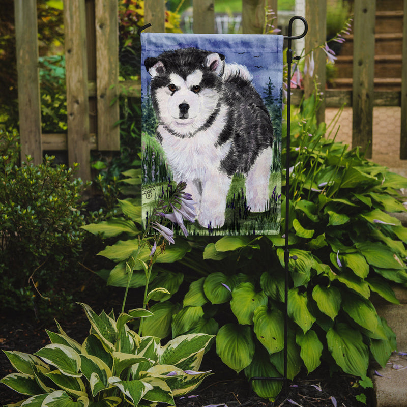 Alaskan Malamute Garden Flag – Decorative Outdoor Yard Flag