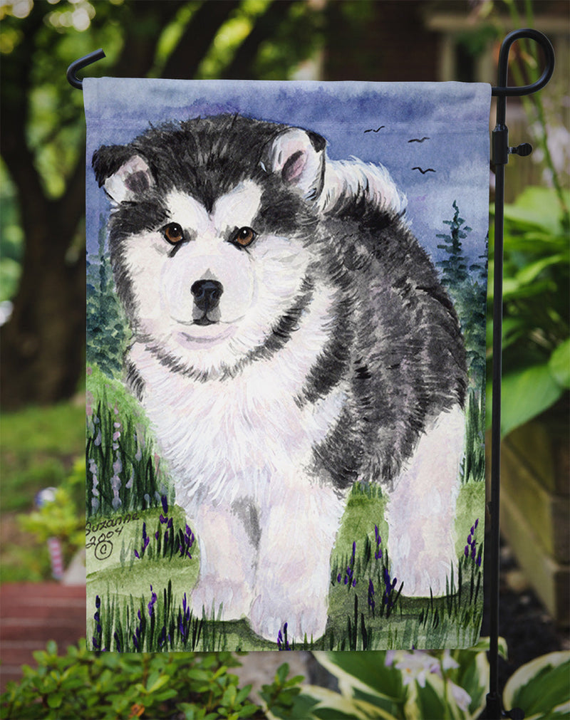 Alaskan Malamute Garden Flag – Decorative Outdoor Yard Flag