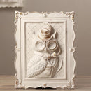 GobekUsa Earl Cat Resin Pendant Wall Decoration Frame for a Whimsical Touch.