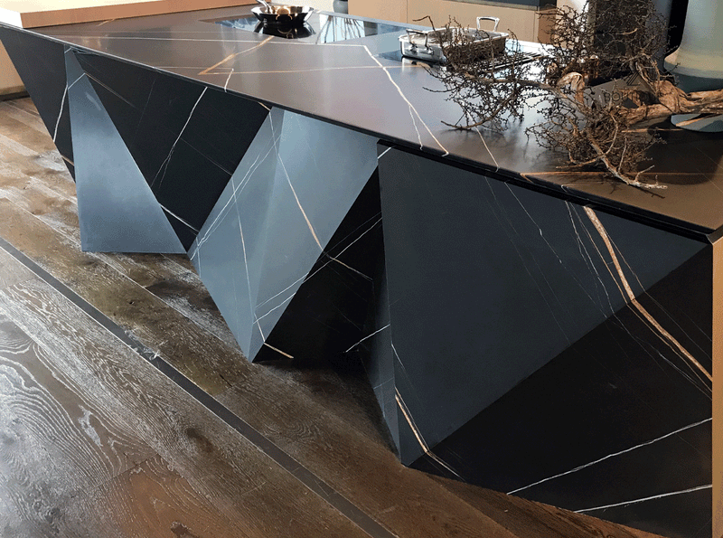 Sahara Noir Extra Marble