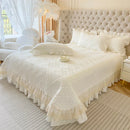 GobekUsa Lace Ruffles Quilted Bedspread Set with Pillowcases