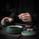 GobekUsa Green Ceramic Ashtray with Lid - Windproof Hammer Pattern - Smoking Accessories