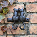 GobekUsa Cat Hook Hanging Shelf: Decorative Cast Iron Wall Coat Rack for Outdoor Decoration