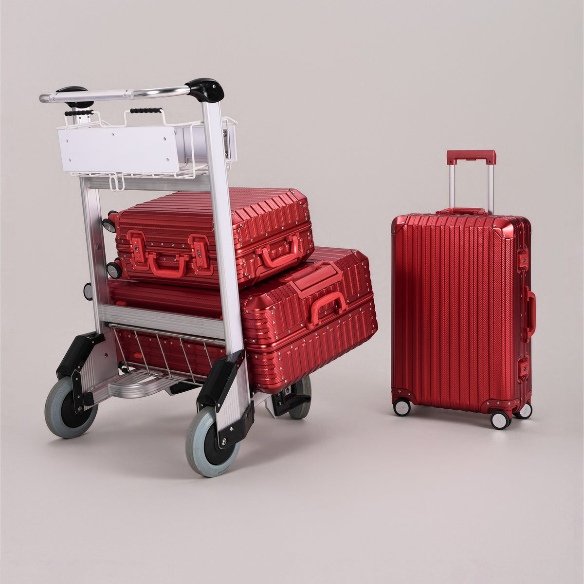 TREVA Aluminum Suitcase Red, photo 21 of 21