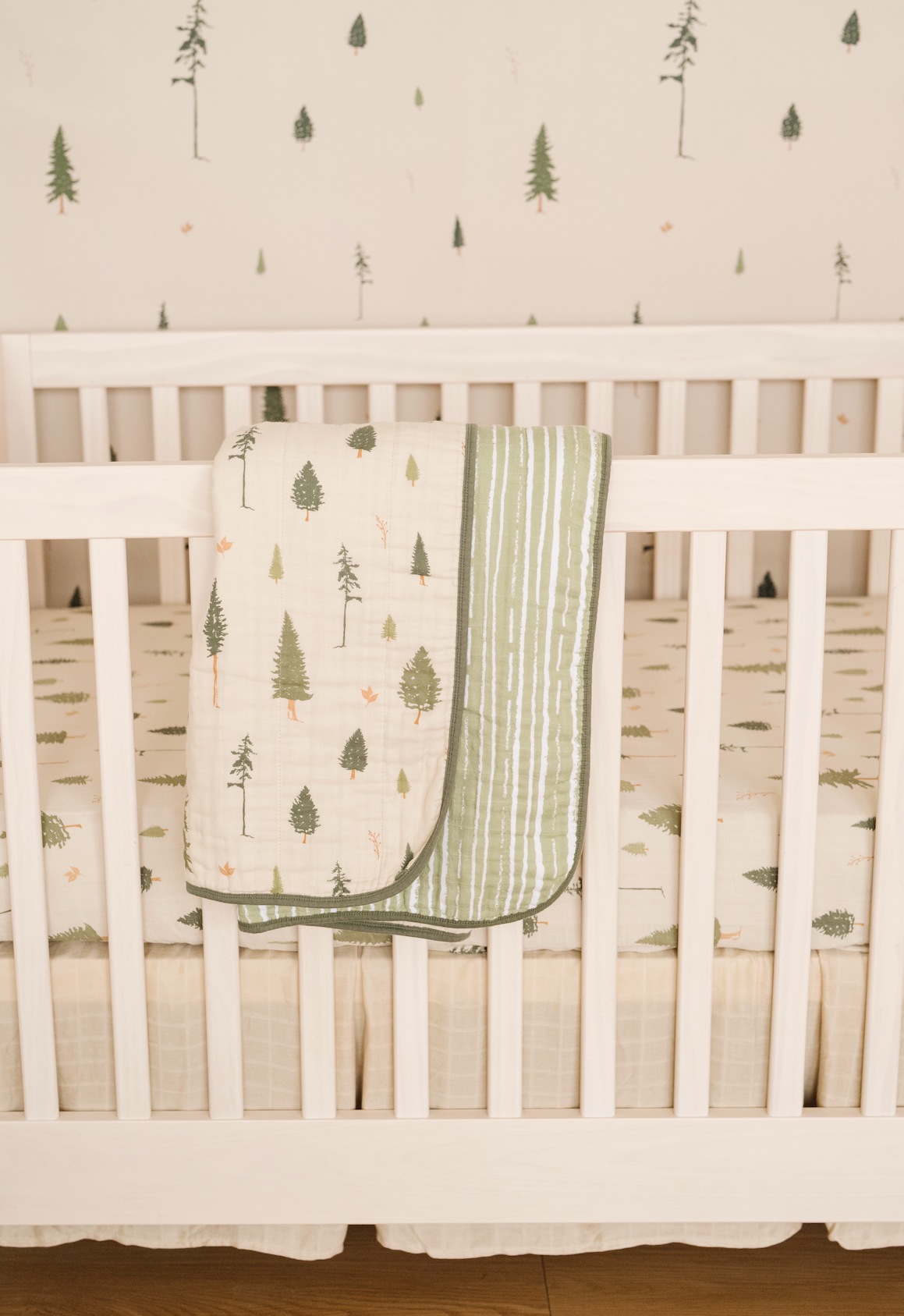 Pine Wallpaper by Saranoni, photo 4 of 9