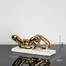 GobekUsa Golden Chain Skeleton Lock Home Decoration Figurine