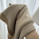 GobekUsa Cozy Striped Blanket: Multi-Functional for Travel, Office, Car, Sofa & Airplane