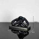 GobekUsa Golden Chain Skeleton Lock Home Decoration Figurine