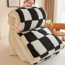 GobekUsa Cozy Checkerboard Winter Blanket - Super Thick & Soft Cashmere Duvet Comforter