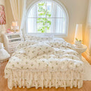 GobekUsa French Lace Ruffles Seersucker Bed Set: 4Pcs Princess Bedding Quilt Cover
