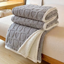 GobekUsa Heart Shaped Cut Flowers Flannel Fleece Blanket