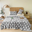 GobekUsa Cozy Checkered Fleece Blanket for All Seasons