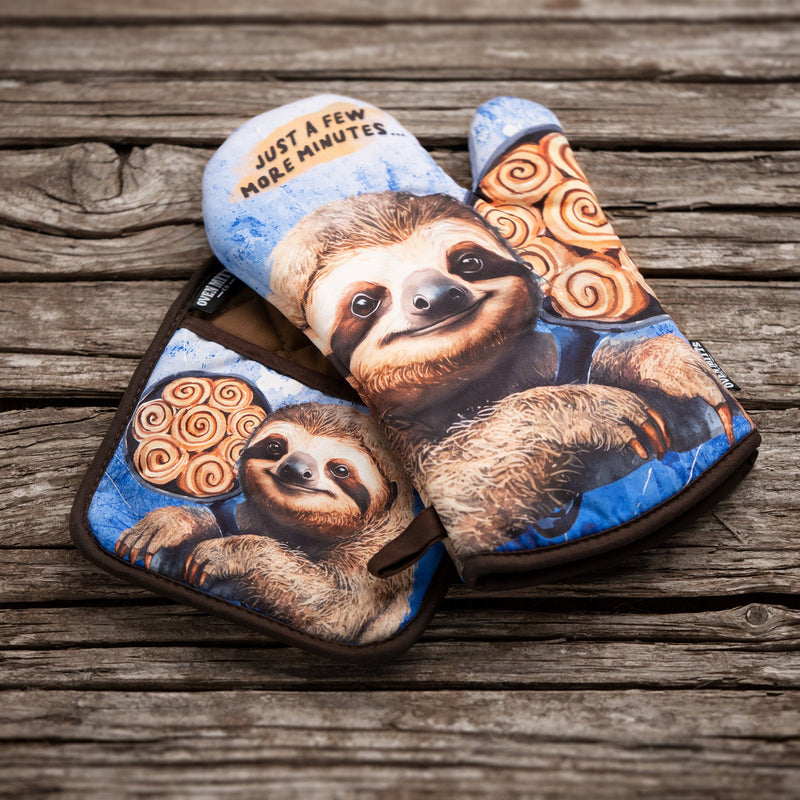 Sloth Just A Few More Minutes Oven Mitts And Potholder Set