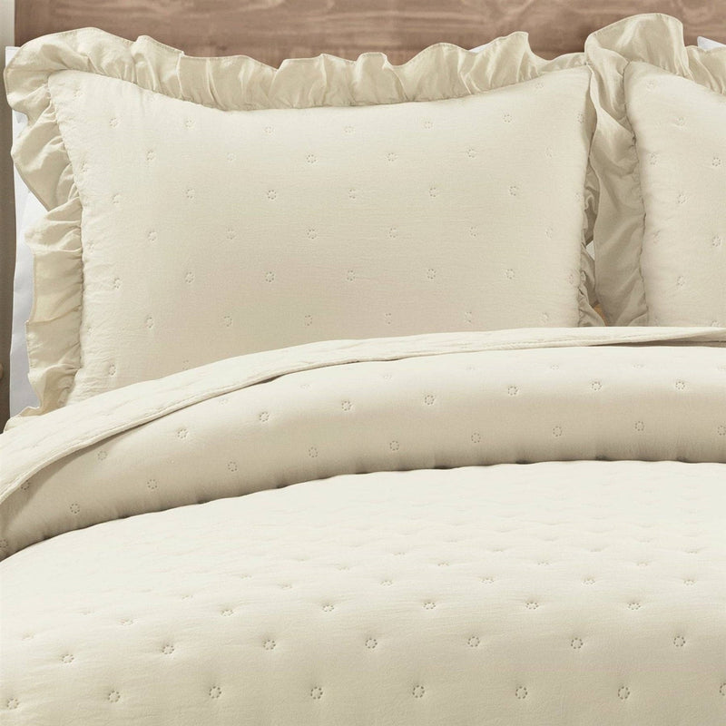 Full/Queen Lightweight Yellow Ruffle Reversible Oversized 3 Piece Quilt Set, photo 3 of 5