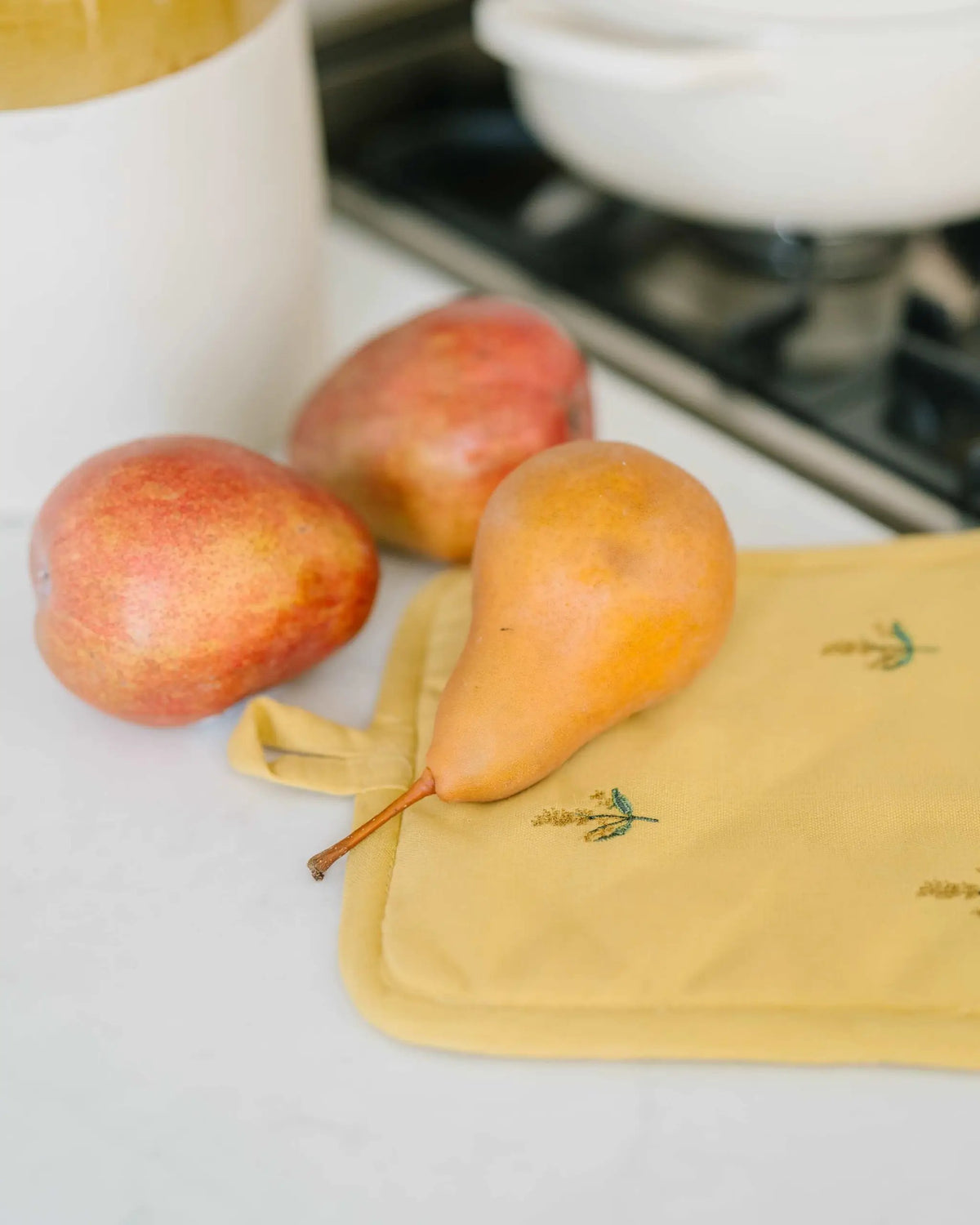 Yellow Embroidered Pot Holder, photo 7 of 8