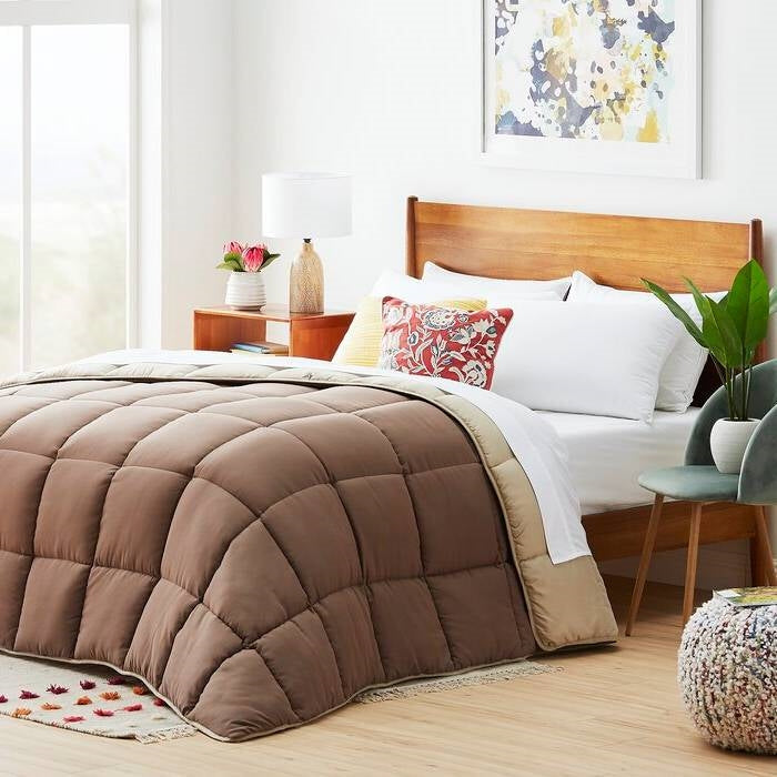 Twin All Seasons Beige/Brown Reversible Polyester Down Alternative Comforter, photo 2 of 4