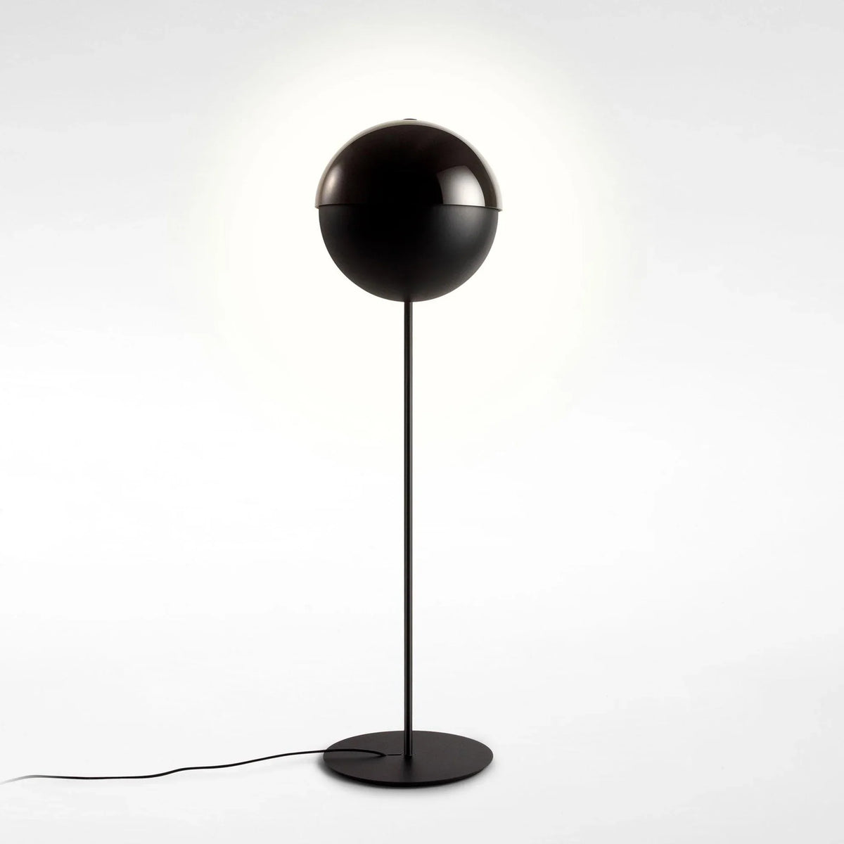 Theia Lamp, photo 5 of 18