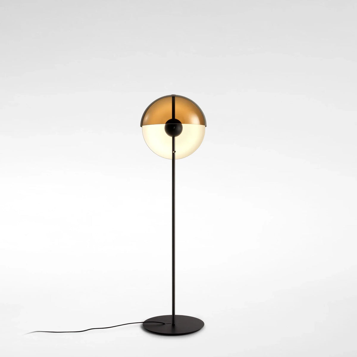 Theia Lamp, photo 4 of 18