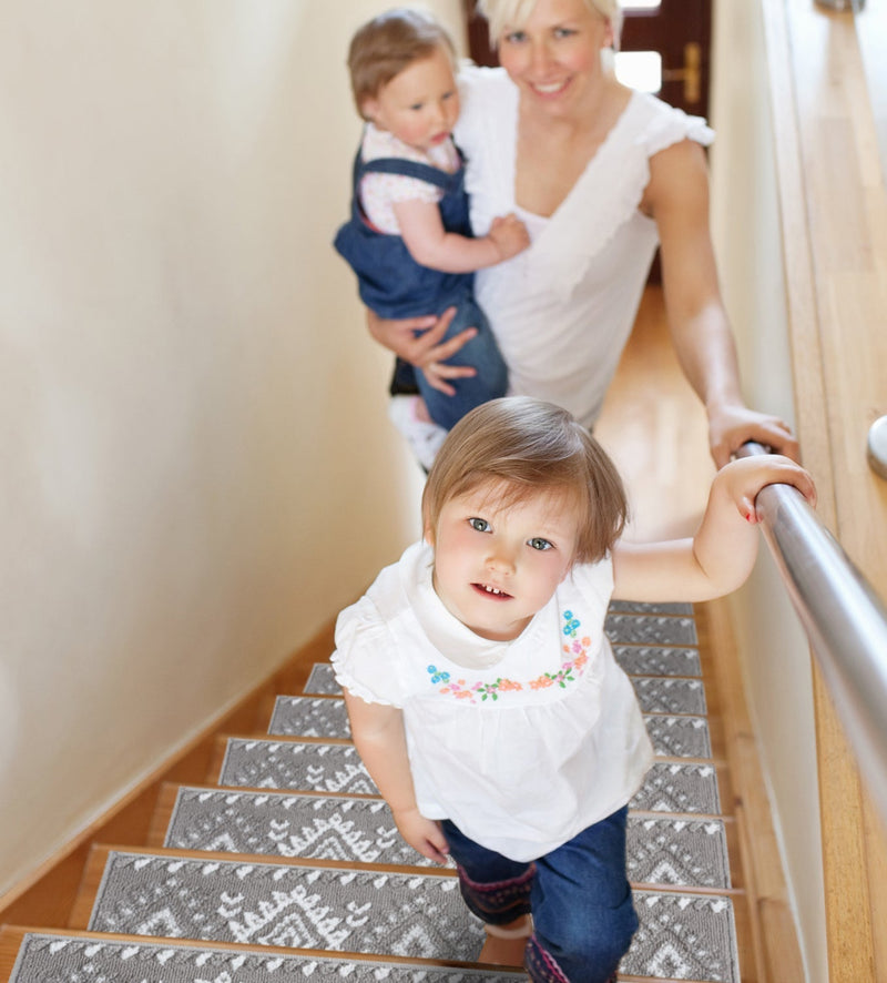 Stair Treads Rug 9"x28" Traditional Collection | Gray & White