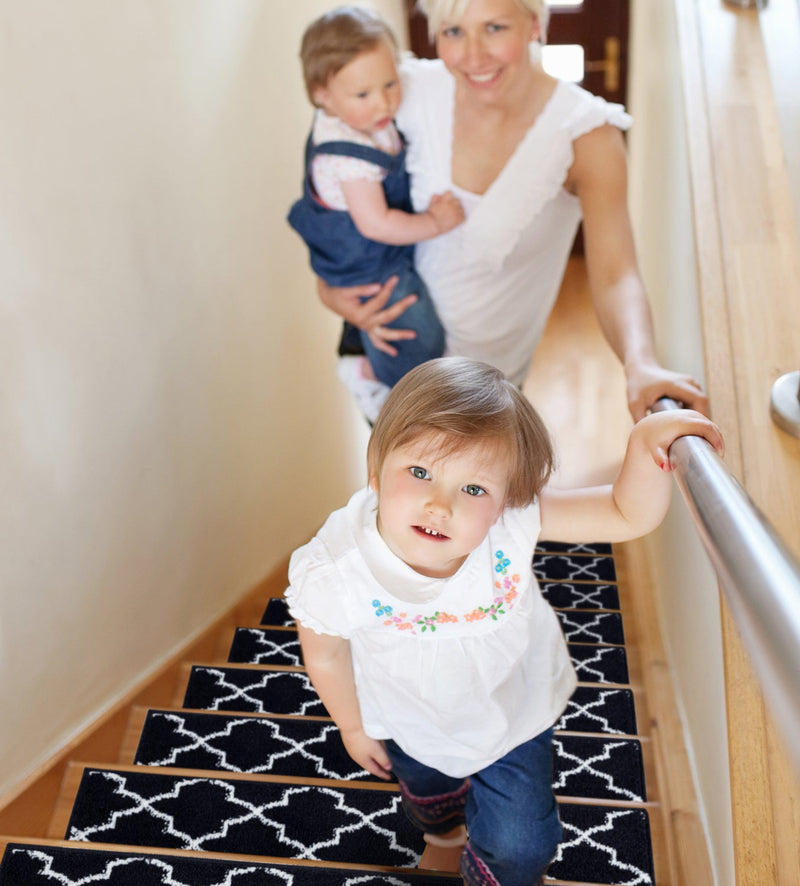 Stair Treads Rug 9"x28" Trellisville Collection | Navy & White