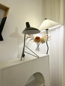 Tripod HM9 Simple Table Lamp