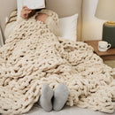 GobekUsa Cozy Chenille Chunky Knit Blanket - Soft Decorative Throw for Bed, Sofa, Living Room - Summer Quilt or Rug Alternative