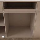 Nyssa · Front Reception Desk