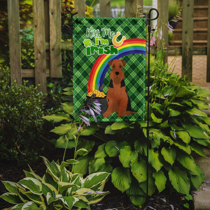 Black and Tan Airedale Terrier St. Patrick's Garden Flag – "Kiss Me I’m Irish" with Pot of Gold & Rainbow