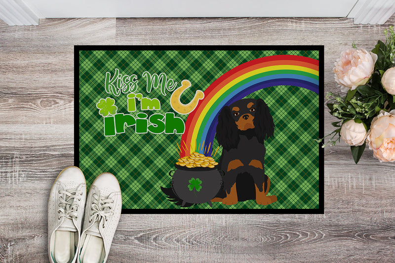 Black and Tan Cavalier Spaniel St. Patrick's Day Doormat - 24x36 Decorative Floor Mat – Indoor/Outdoor Rug with Artistic Flair