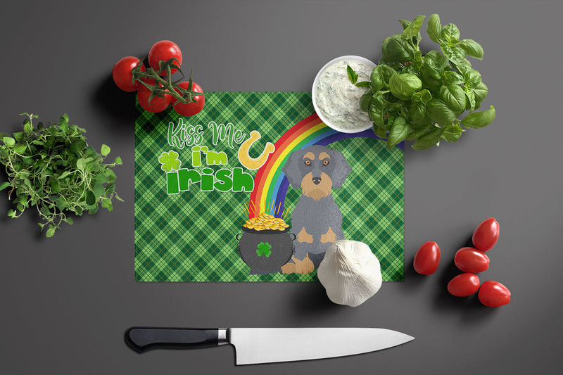 Wirehair Blue and Tan Dachshund St. Patrick's Day Glass Cutting Boards – Durable, Decorative Kitchen Art Large