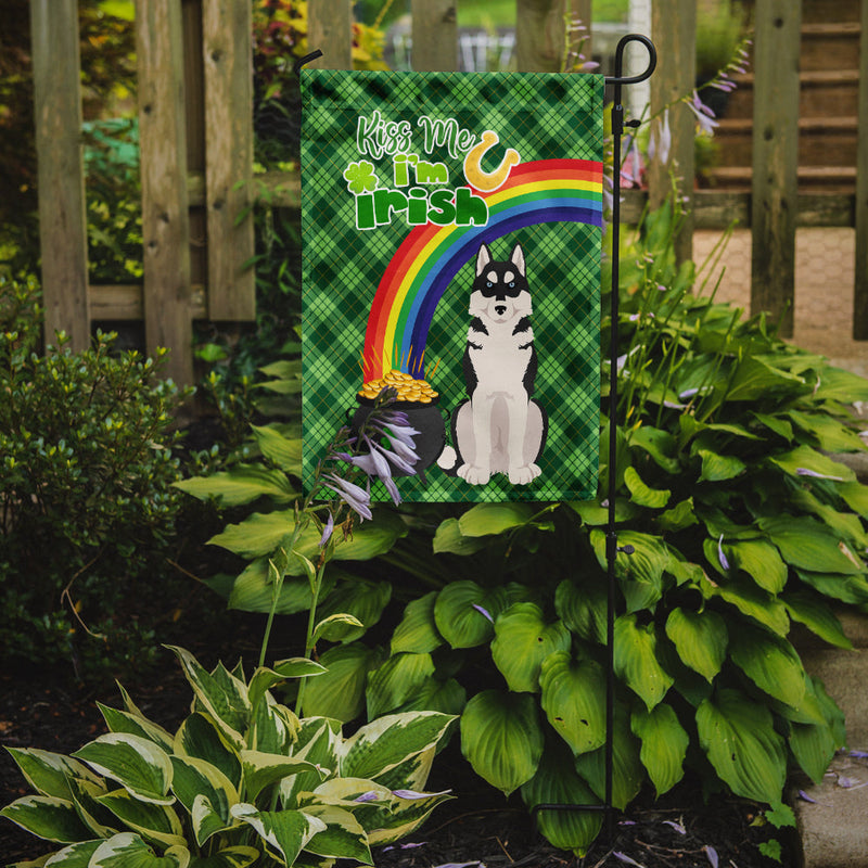 Black Siberian Husky St. Patrick's Garden Flag – "Kiss Me I’m Irish" with Pot of Gold & Rainbow