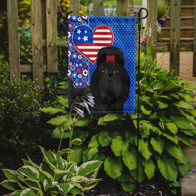 Black Shih Tzu Patriotic Heart Garden Flag – Red, White & Blue Dog Decor with Star Background