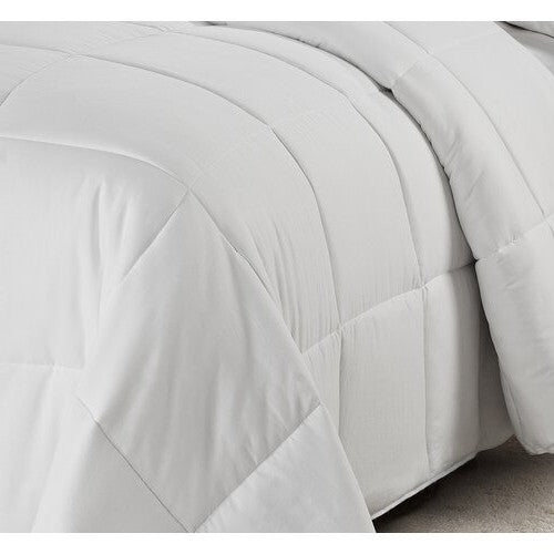 King/Cal King Traditional Microfiber Reversible 3 Piece Comforter Set in White, photo 3 of 4