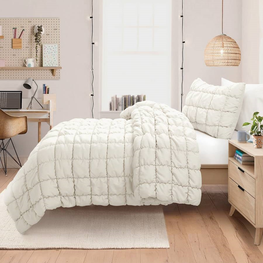 Twin/XL Soft Lightweight Puff Textured 2-Piece Comforter Set in Off White, photo 2 of 5