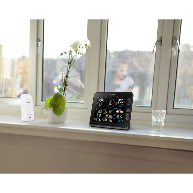 7-in-1 WiFi Professional Weather Station with Weather Underground
