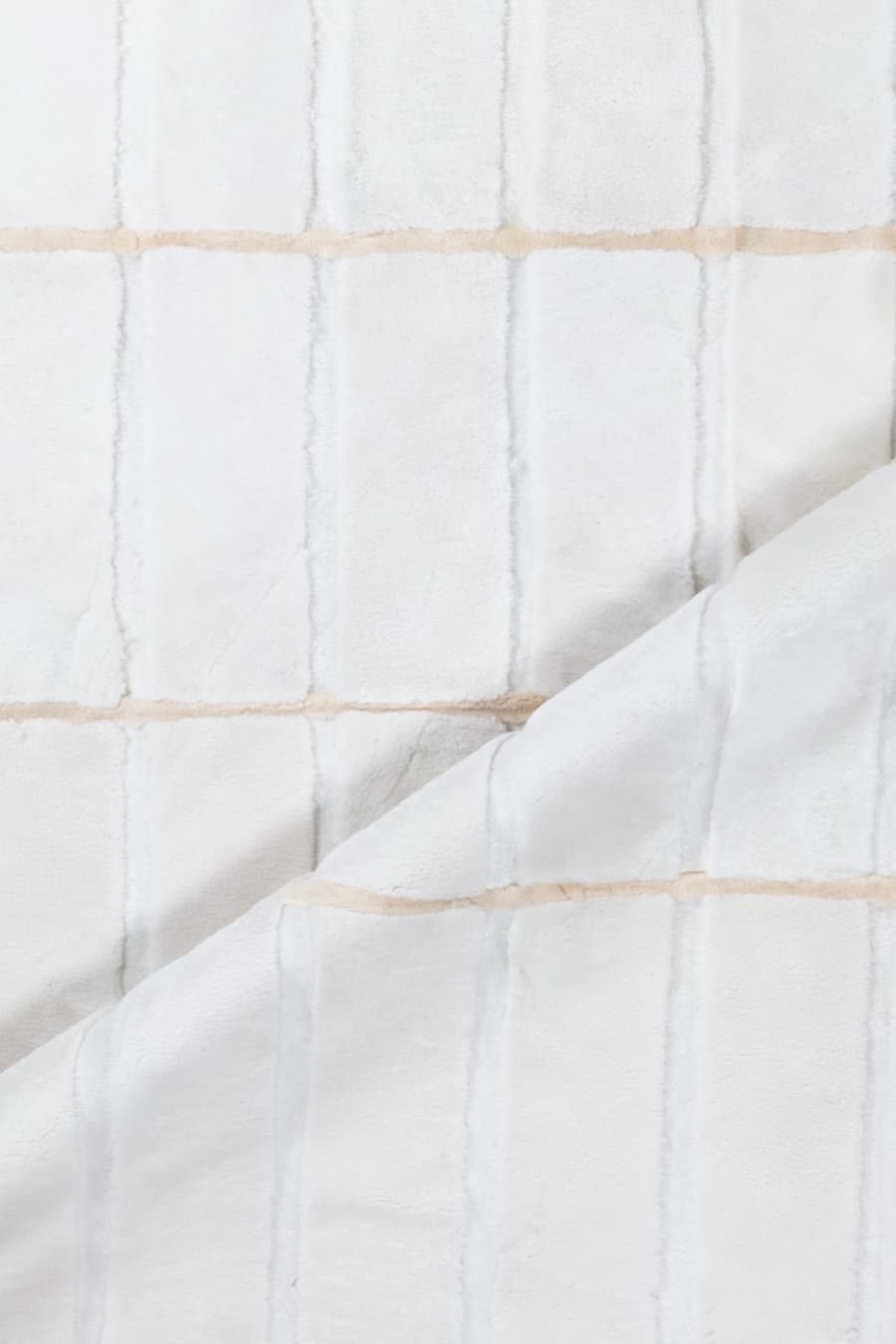 WHISPER - Mercerized Shearling Rug, photo 4 of 5