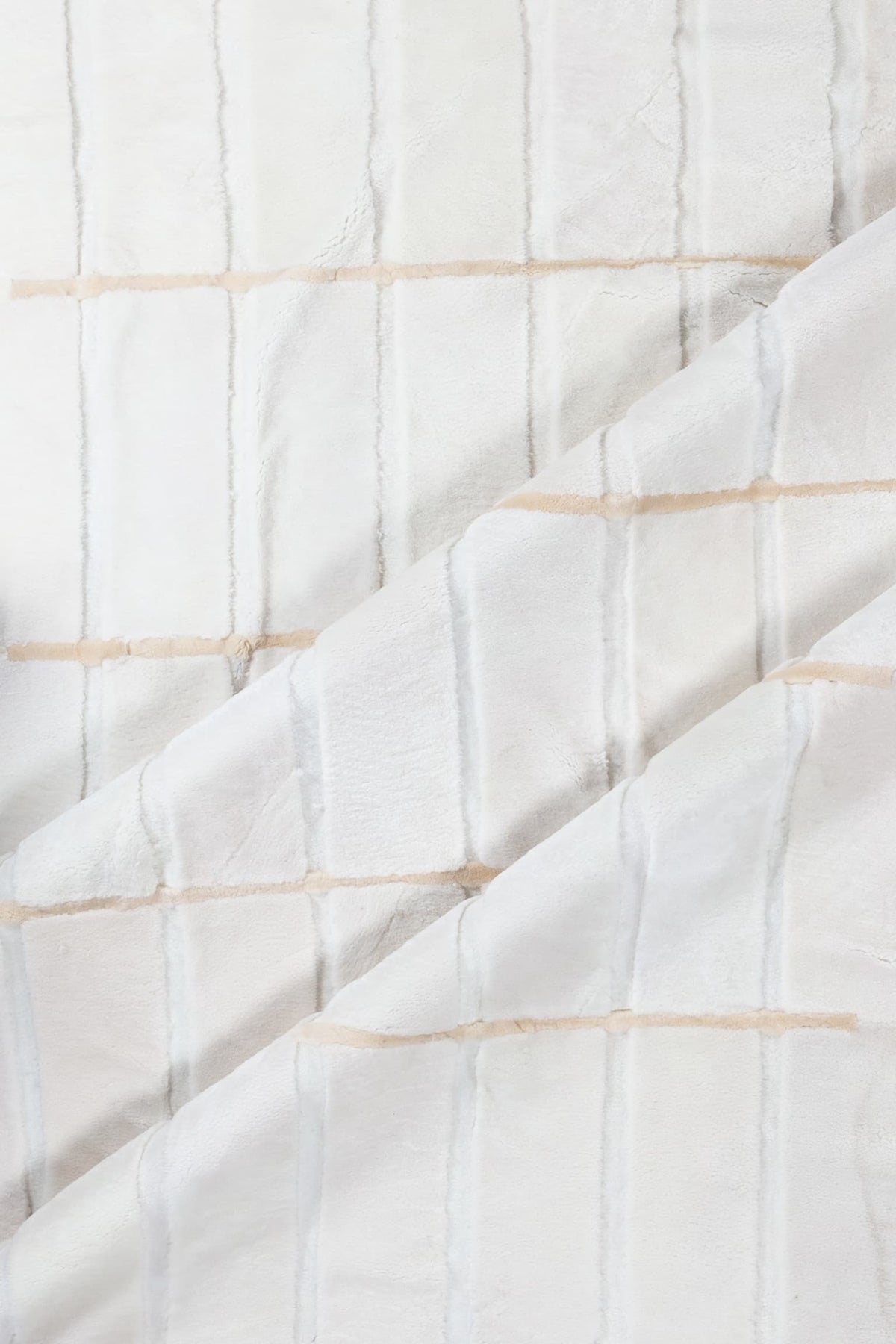 WHISPER - Mercerized Shearling Rug, photo 5 of 5