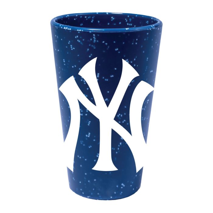 New York Yankees 16 oz Team Color Silicone Pint Glass
