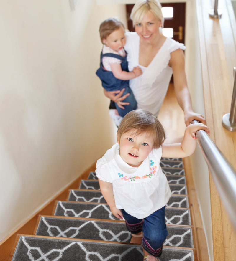 Stair Treads Rug 9"x28" Zigzag Collection | Gray & White